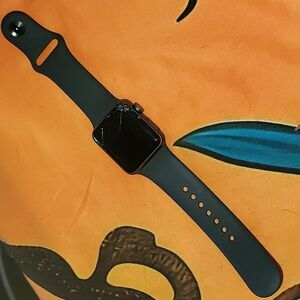 Non-Functioning Apple Watch Series 3 iWatch‎ Does Not Work!